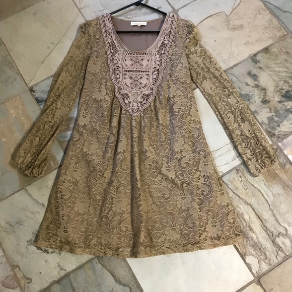Altar'd State Dresses & Skirts - altar’d state Long sleeve lace dress.      Sz. M